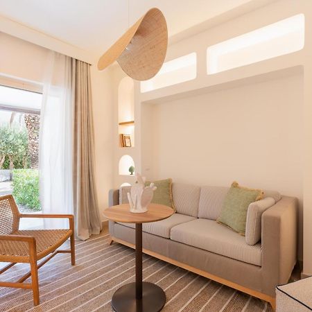 Ostuni A Mare Hotel Екстериор снимка