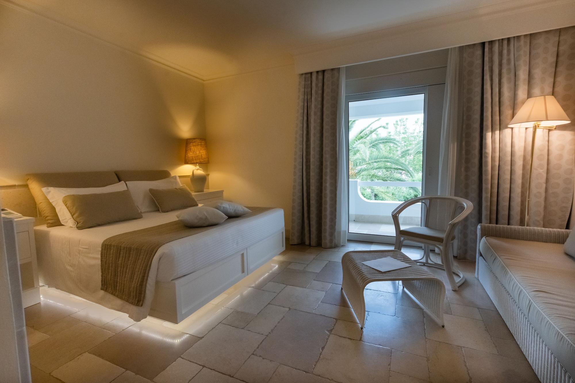 Ostuni A Mare Hotel Екстериор снимка