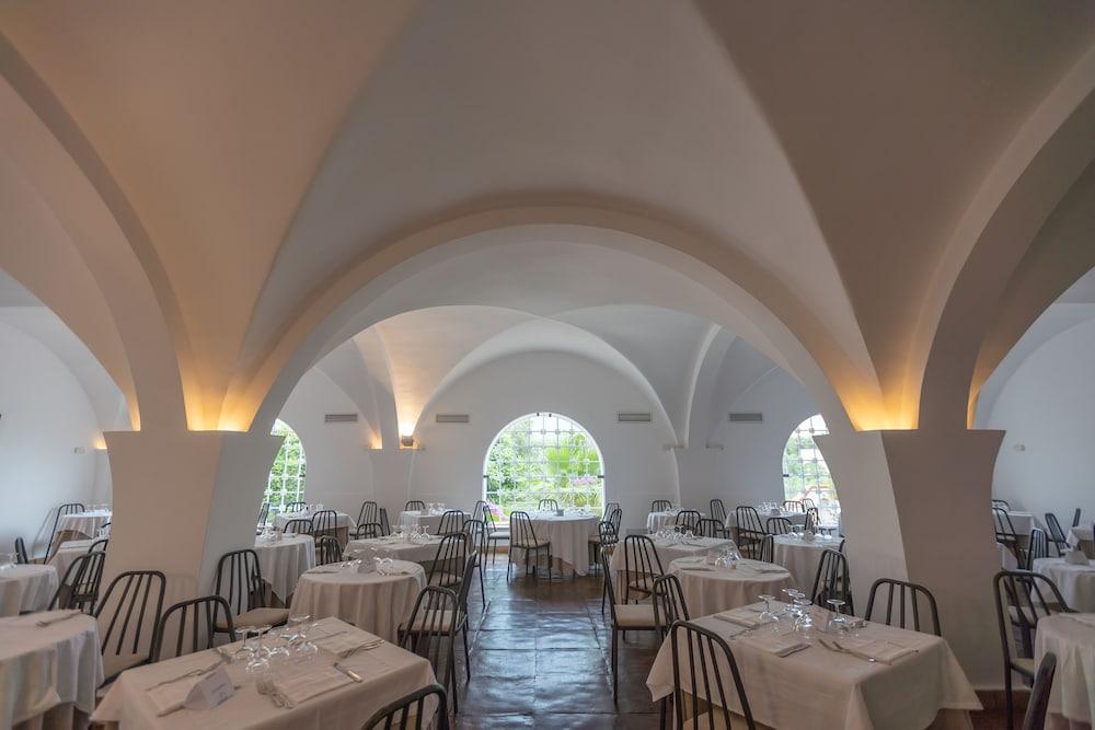 Ostuni A Mare Hotel Екстериор снимка