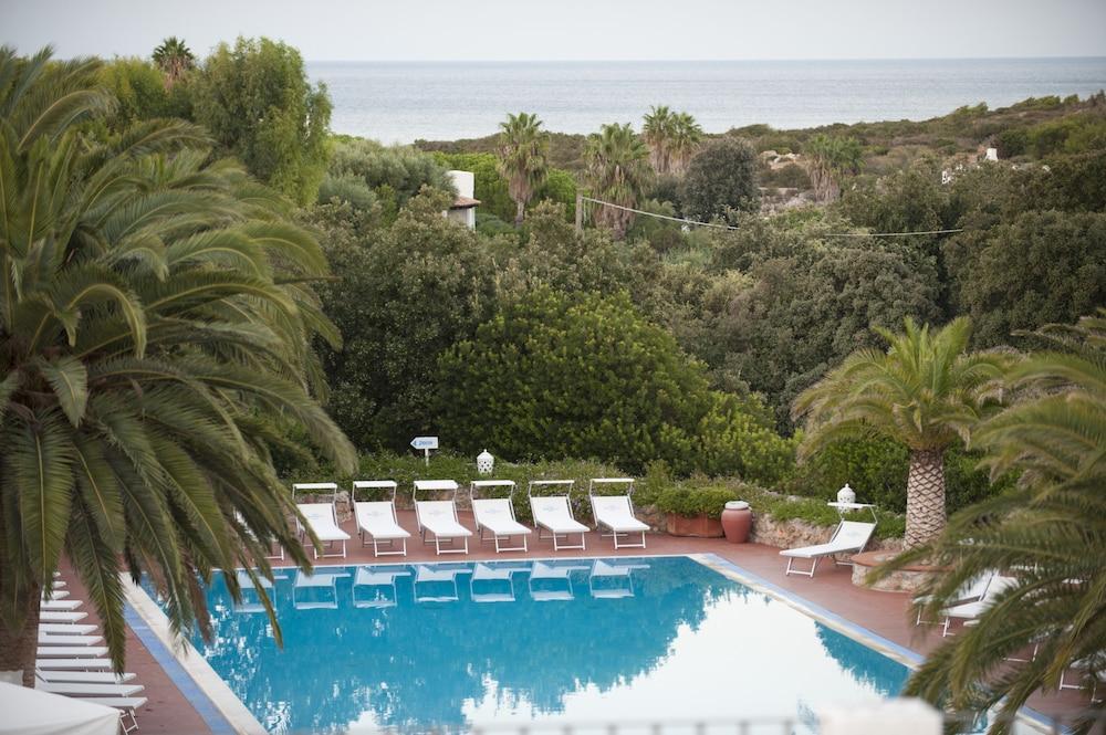 Ostuni A Mare Hotel Екстериор снимка