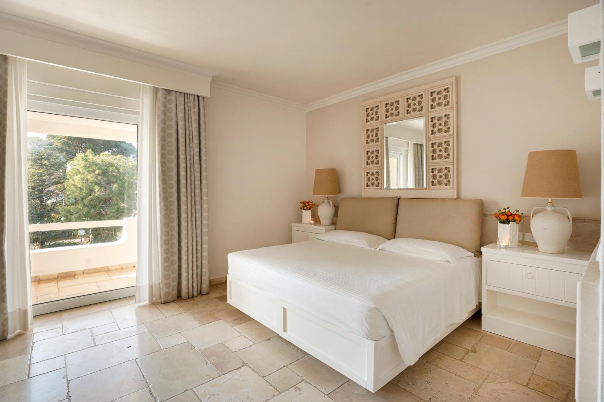 Ostuni A Mare Hotel Екстериор снимка