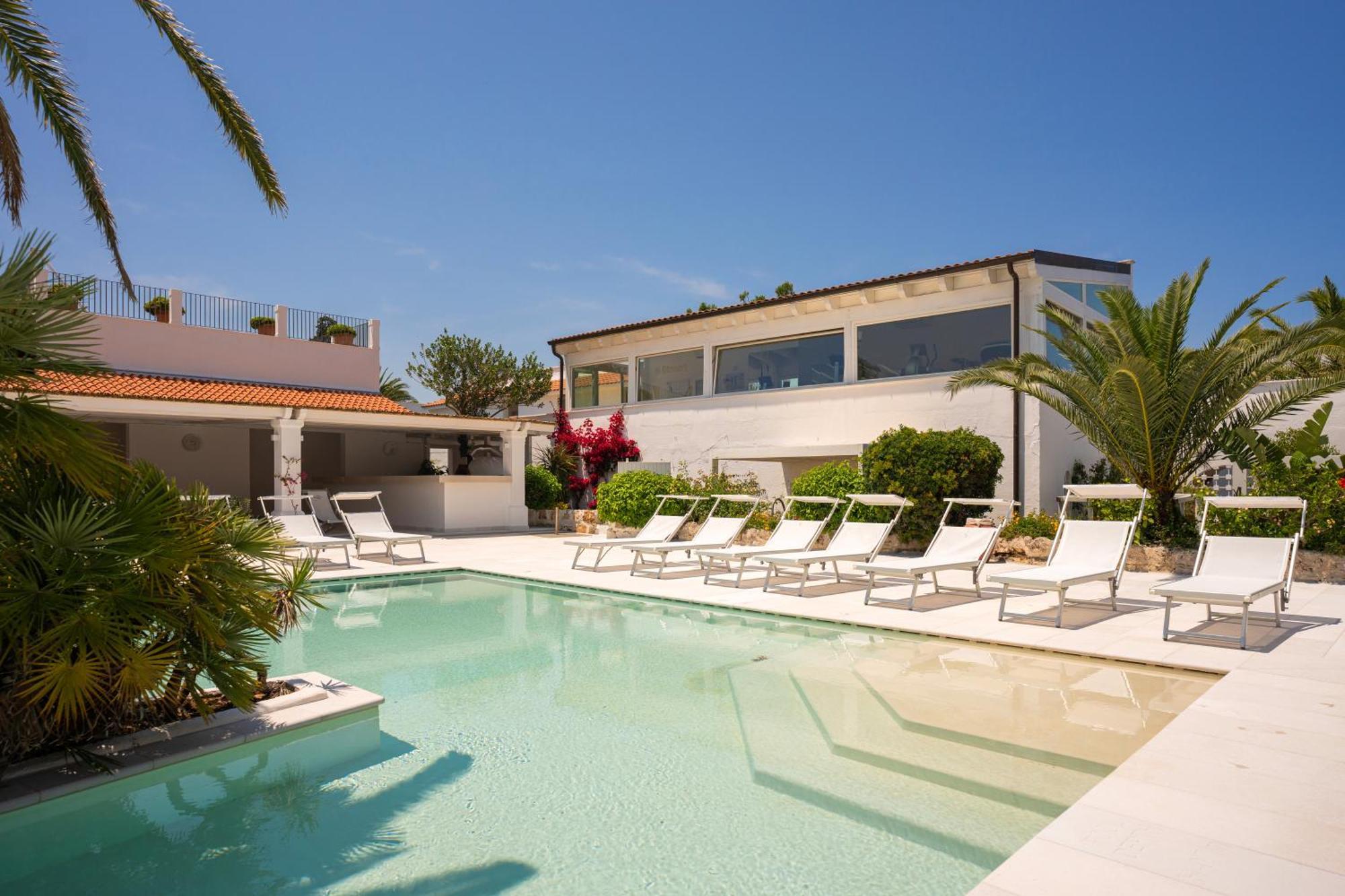 Ostuni A Mare Hotel Екстериор снимка
