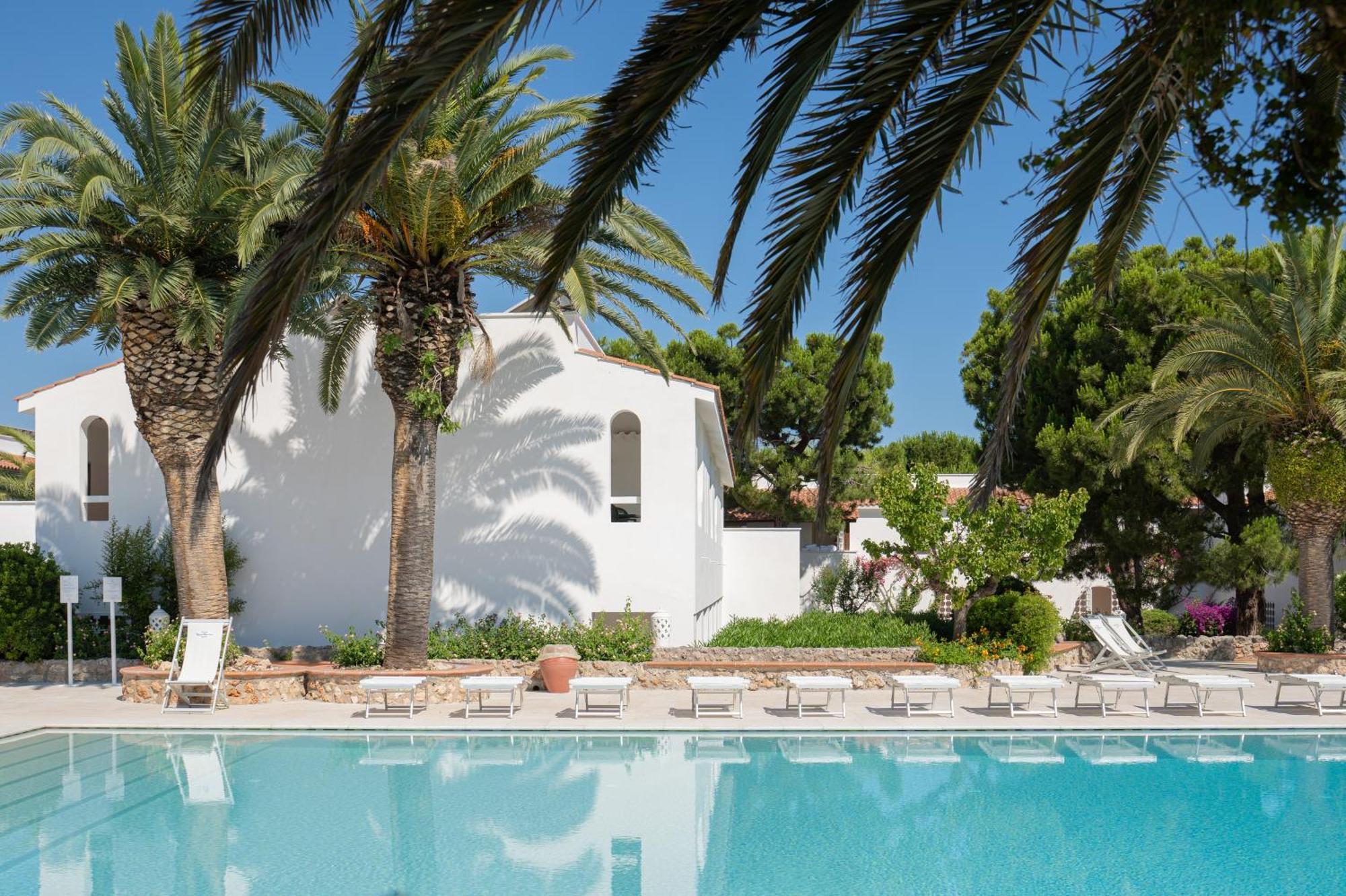 Ostuni A Mare Hotel Екстериор снимка