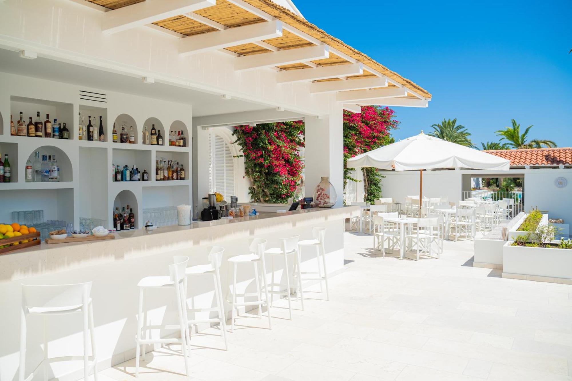 Ostuni A Mare Hotel Екстериор снимка