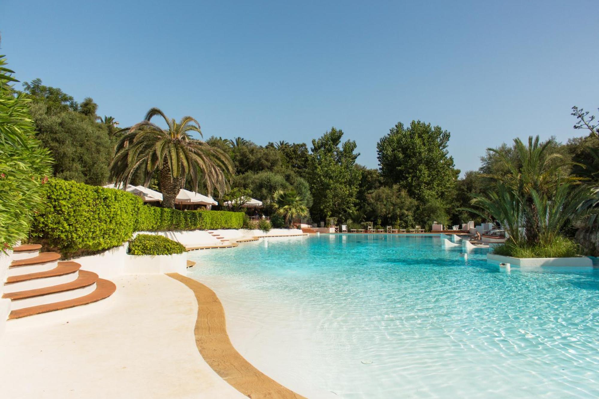 Ostuni A Mare Hotel Екстериор снимка